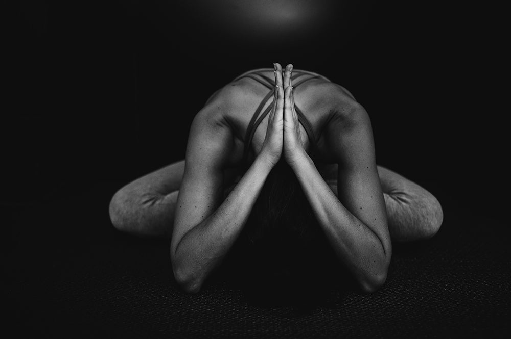 El mejor Yin Yoga para estirar los hombros