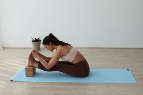 Cómo usar los bloques de yoga